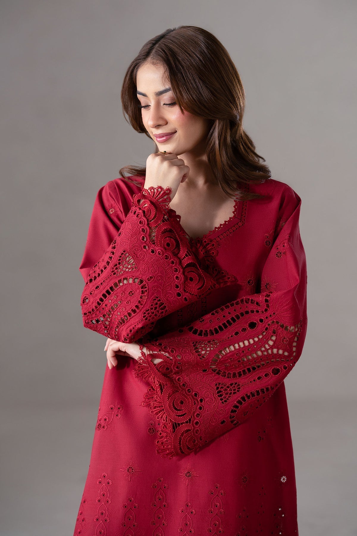 Akbar Aslam | Pret Lawn | Noira L Carmine Lawn