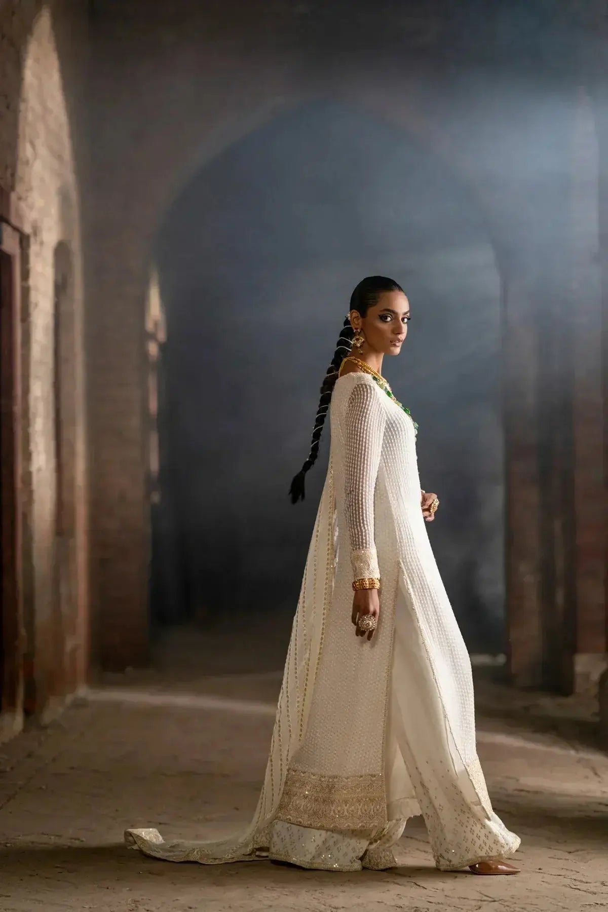 Erum Khan | Mannat Formals | Tabeer - Pakistani Designer Dress - by Erum Khan | Type: Bridal - 100% Original at Saira Sultan