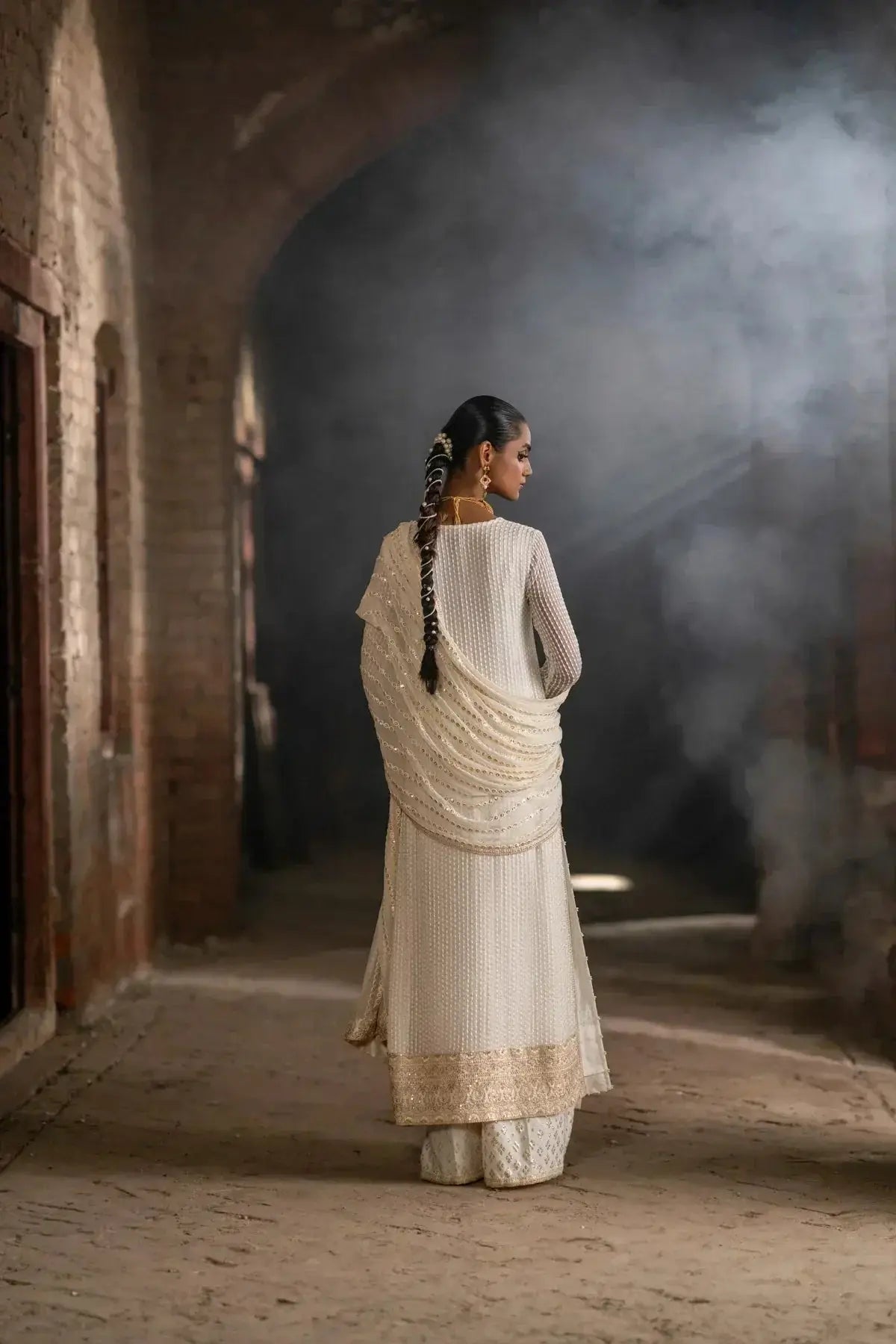 Erum Khan | Mannat Formals | Tabeer - Pakistani Designer Dress - by Erum Khan | Type: Bridal - 100% Original at Saira Sultan