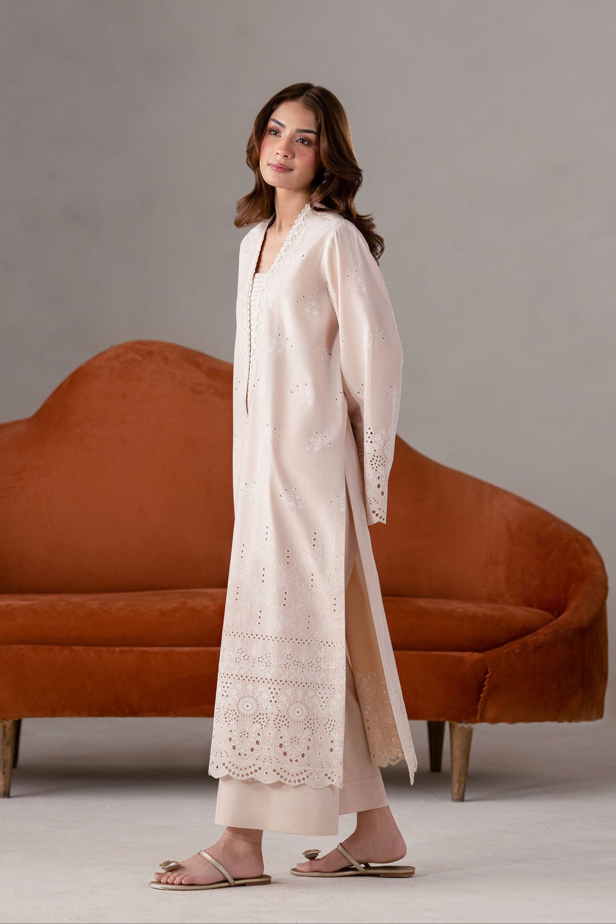 Akbar Aslam | Pret Lawn | Zira L Pale Pink Lawn