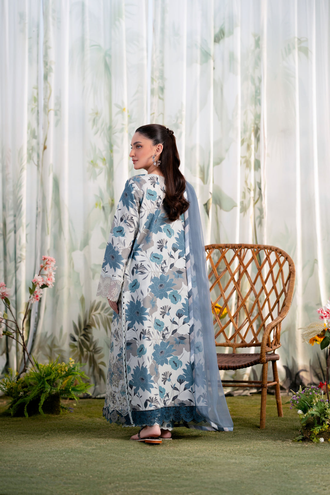 Aabyaan | Shezlin Chikankari Ramadan Edit 25 | ARZU (AR-14) S Off White Lawn