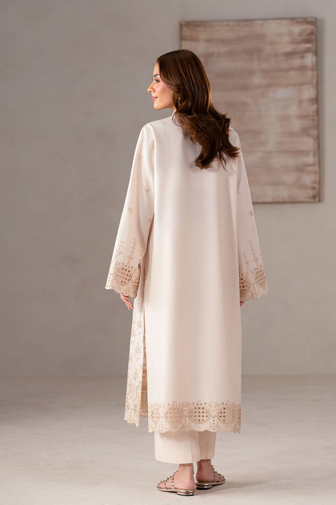 Akbar Aslam | Pret Lawn | Ivra S Off White Lawn