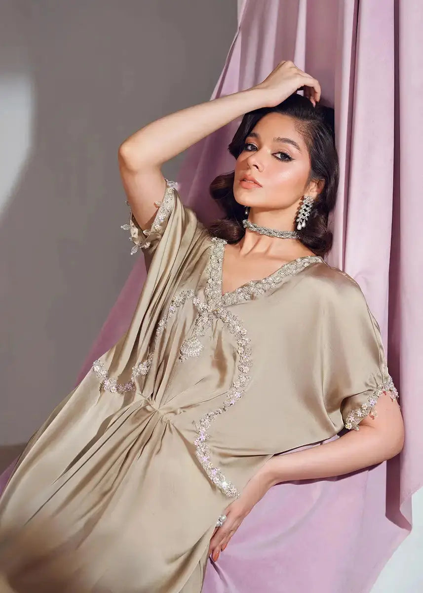 Mahum Asad | Forever and Ever Formals | Groove - Pakistani Designer Dress - by Mahum Asad | Type: Formal - 100% Original at Saira Sultan