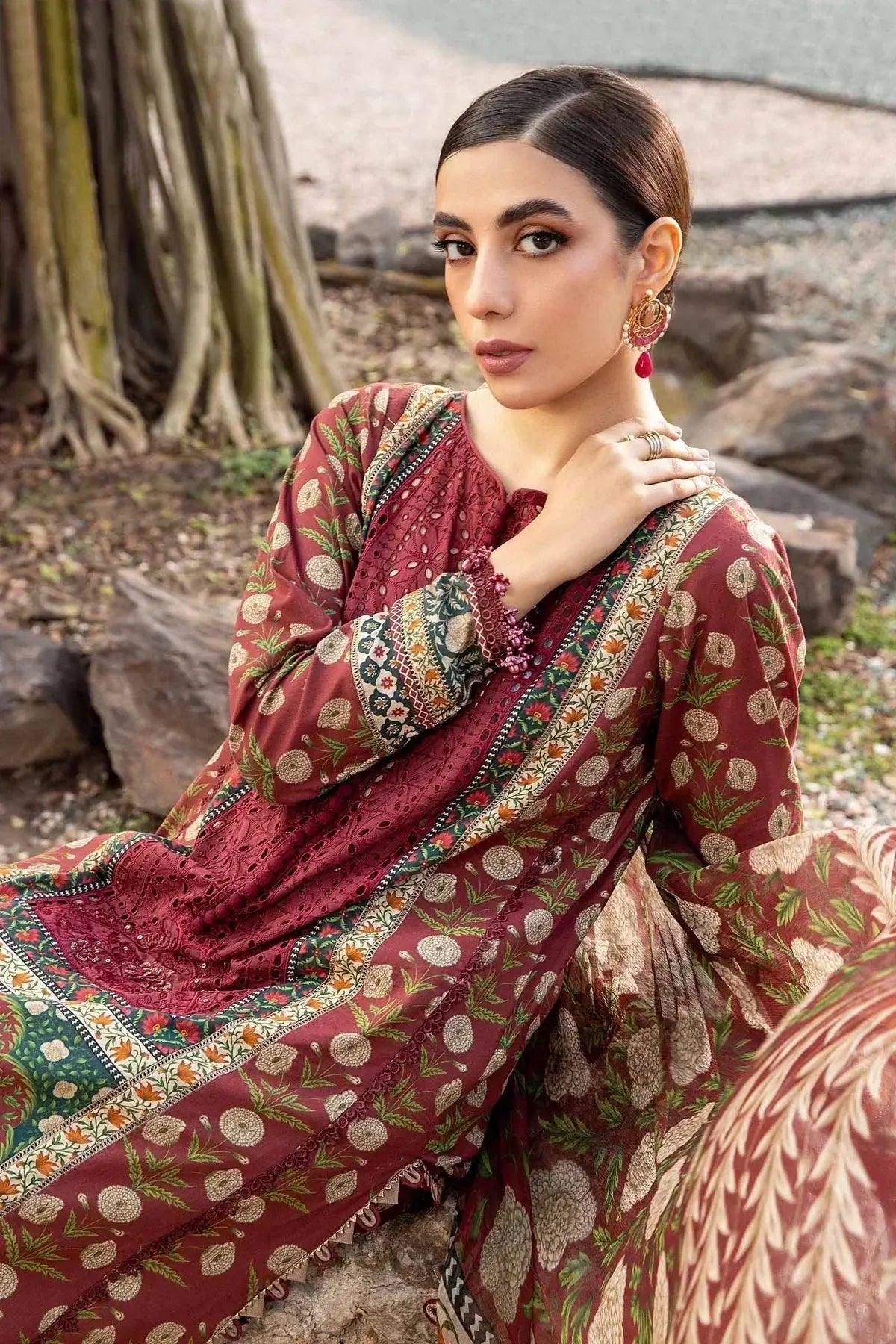 Maria B | M Prints Spring 24 | MPT-2114-B - Pakistani Designer Dress - by Maria B | Type: Luxury - 100% Original at Saira Sultan