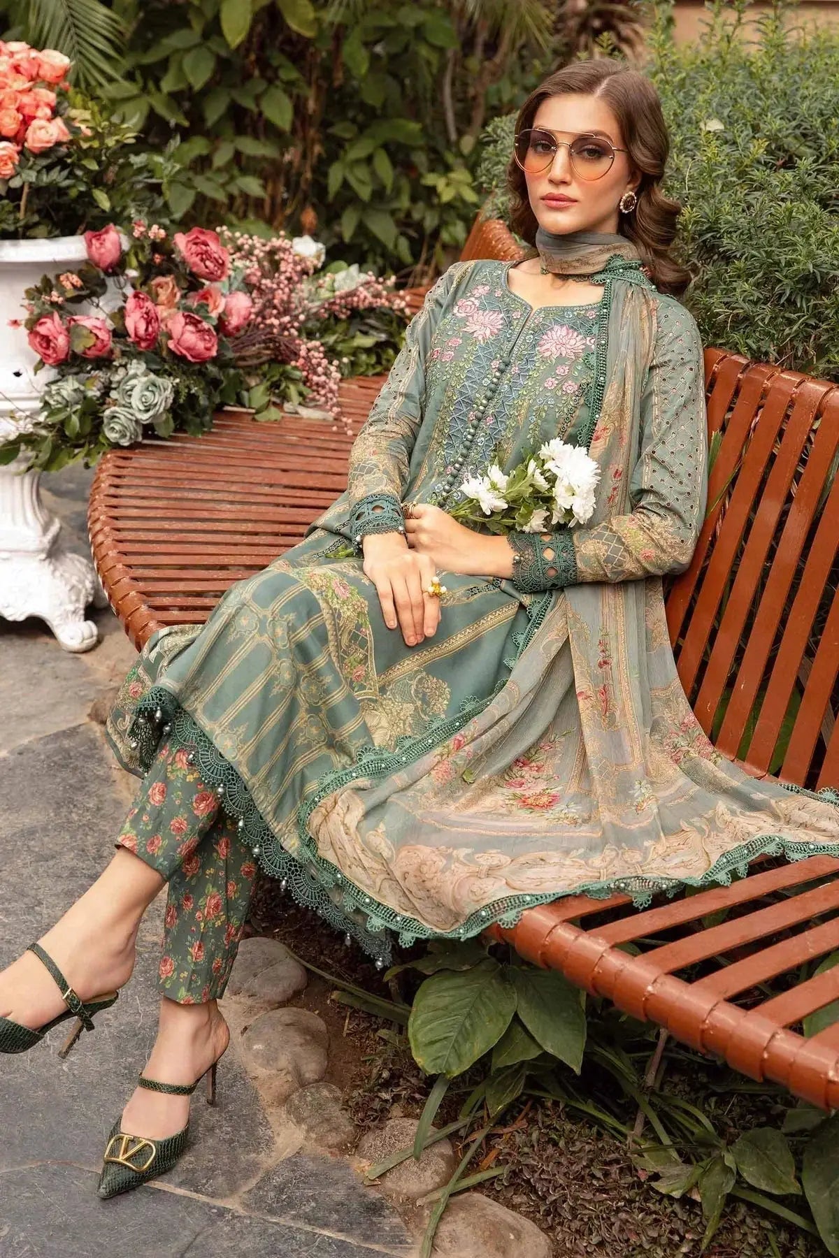 Maria B | M Prints Spring 24 | MPT-2104-B - Pakistani Designer Dress - by Maria B | Type: Luxury - 100% Original at Saira Sultan