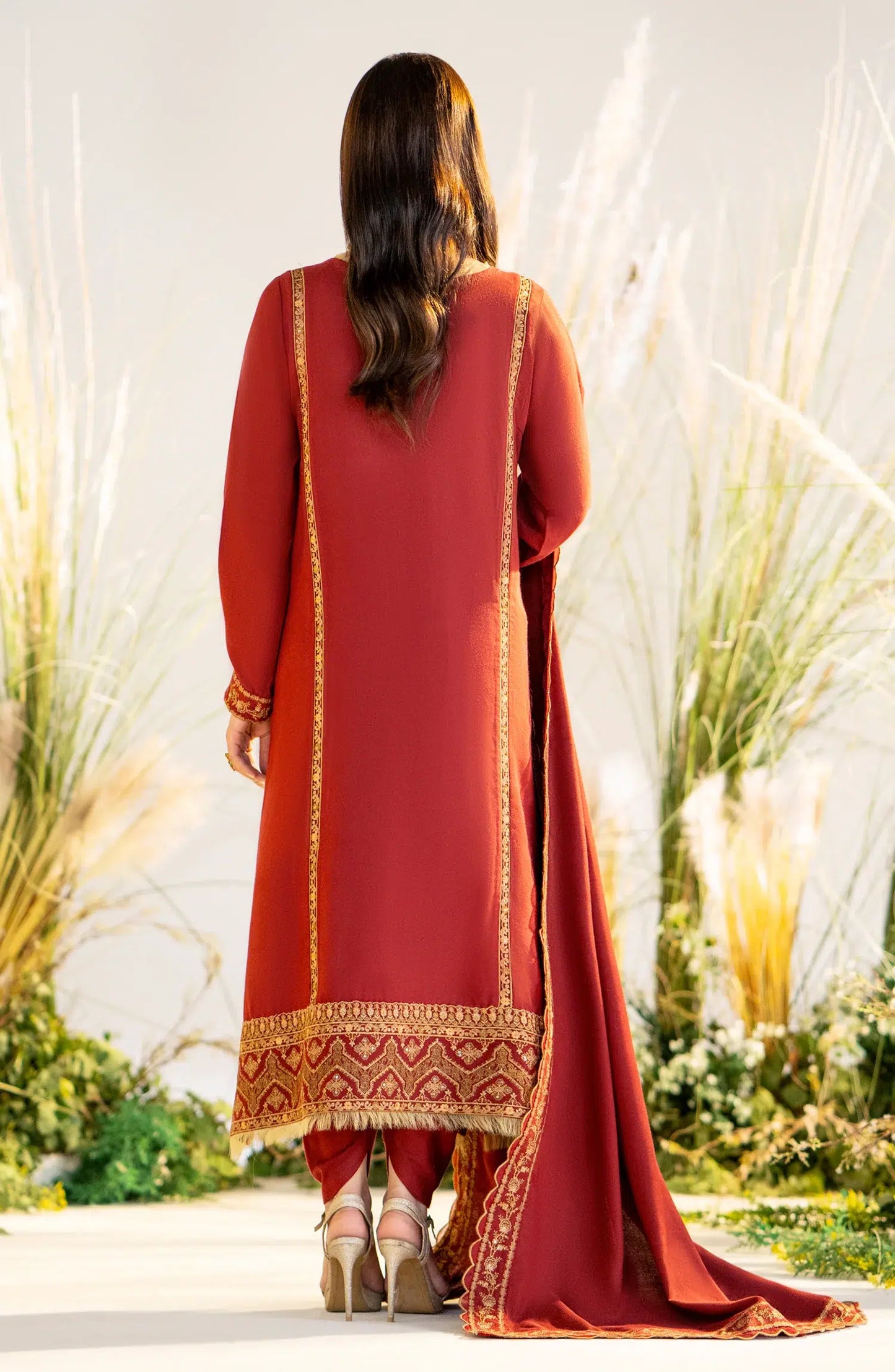 Maryum N Maria | Shehr Bano Winter 23 | HAESEL MW23558 - Pakistani Designer Dress - by Maryum N Maria | Type: Luxury - 100% Original at Saira Sultan