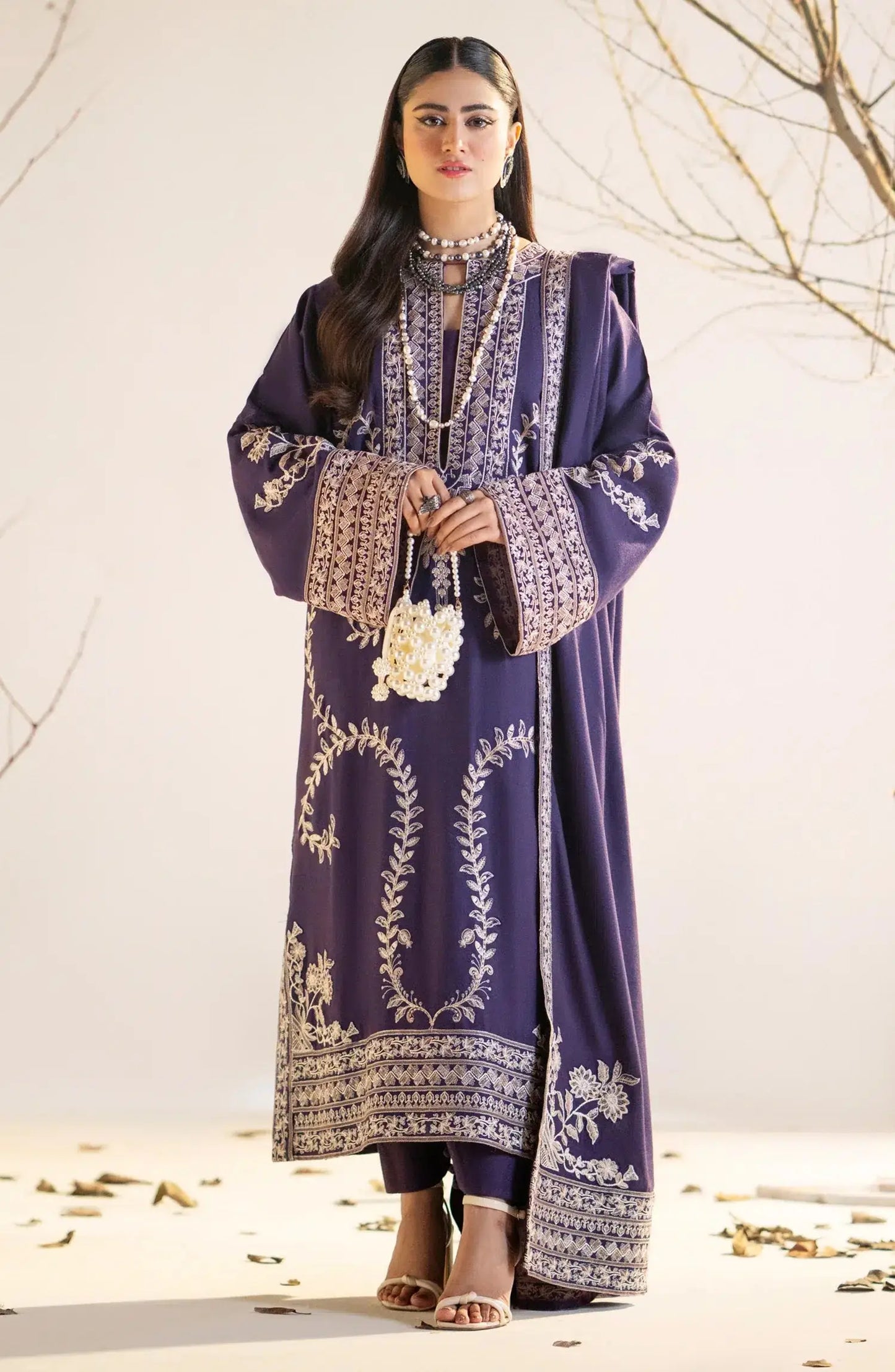Maryum N Maria | Shehr Bano Winter 23 | - Pakistani Designer Dress - by Maryum N Maria | Type: Luxury - 100% Original at Saira Sultan