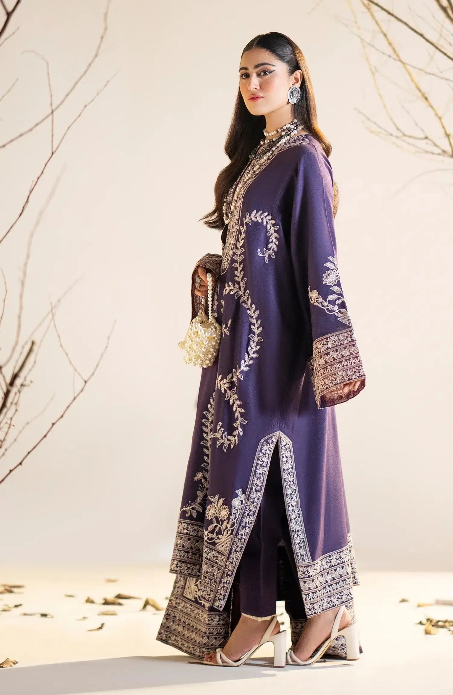 Maryum N Maria | Shehr Bano Winter 23 | - Pakistani Designer Dress - by Maryum N Maria | Type: Luxury - 100% Original at Saira Sultan