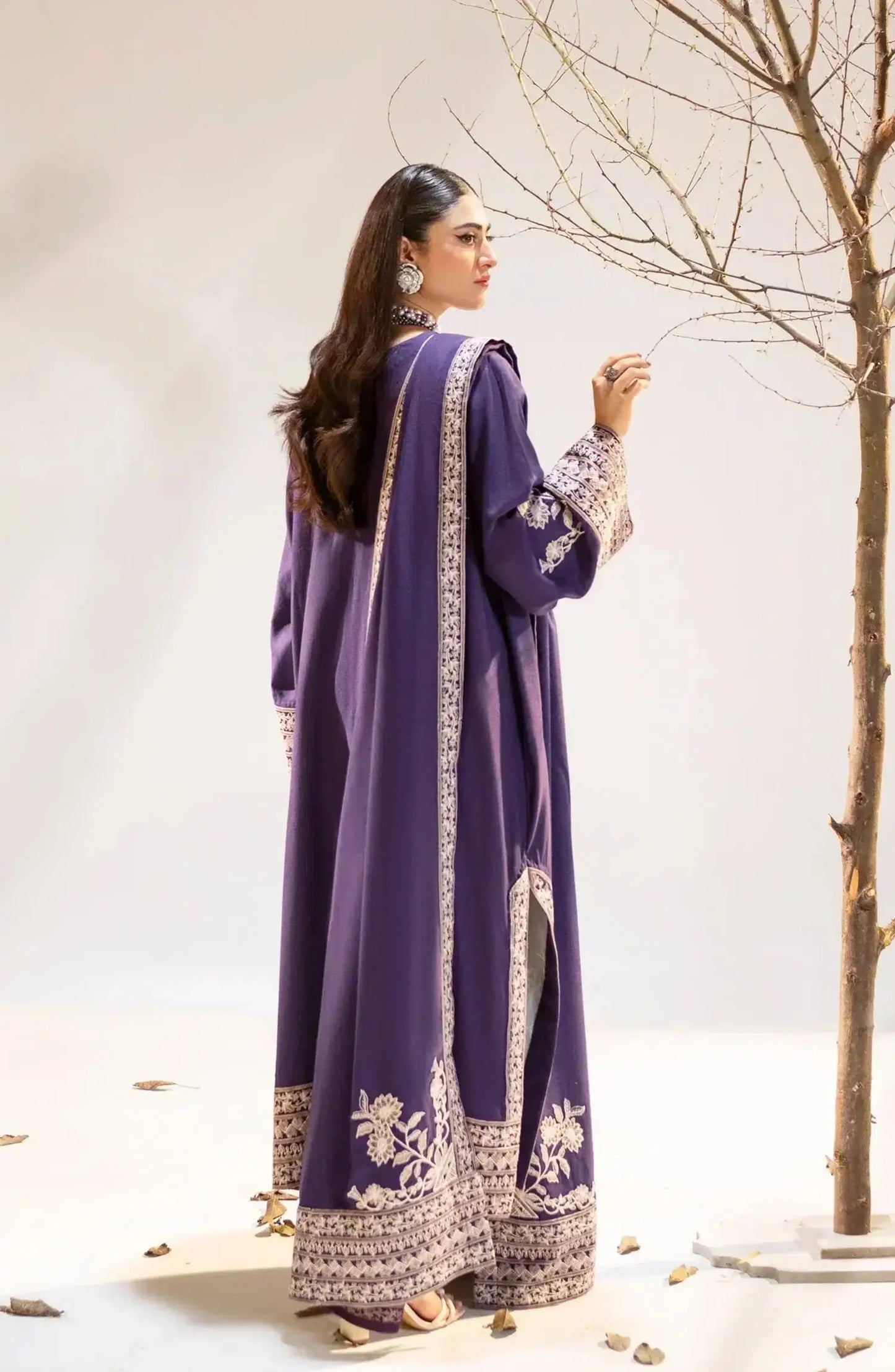 Maryum N Maria | Shehr Bano Winter 23 | - Pakistani Designer Dress - by Maryum N Maria | Type: Luxury - 100% Original at Saira Sultan