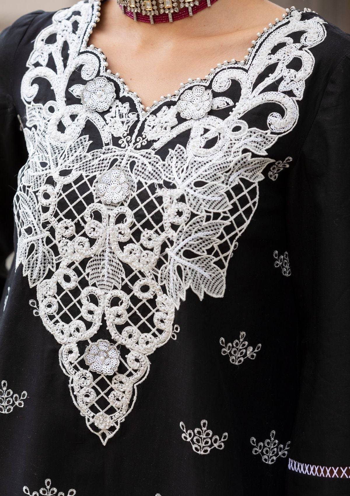Meem | Luxury Eid Lawn 24 | MD-01 BLACK - Pakistani Designer Dress - by Meem | Type: Luxury - 100% Original at Saira Sultan