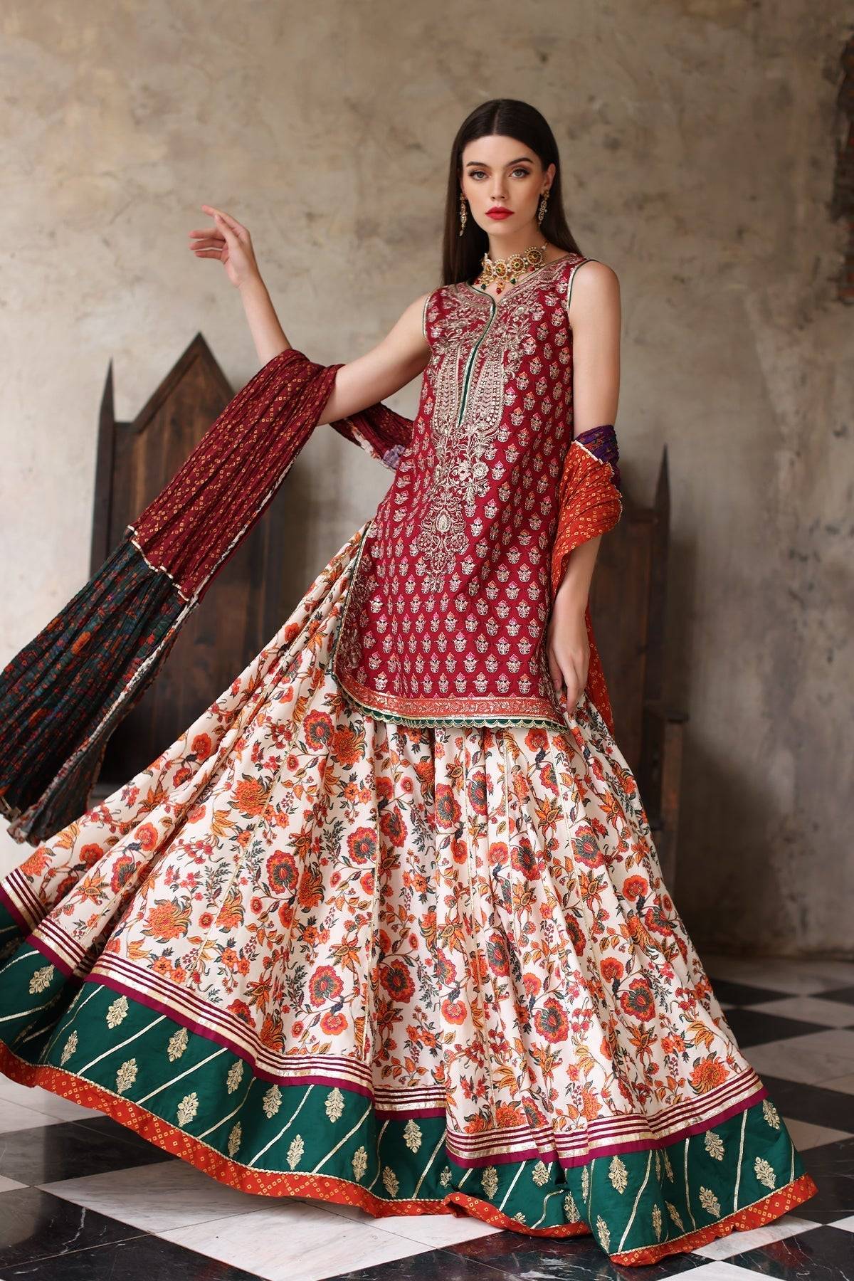 Mina Kashif | Festive Lawn | Janan - Pakistani Designer Dress - by Mina Kashif | Type: Luxury - 100% Original at Saira Sultan
