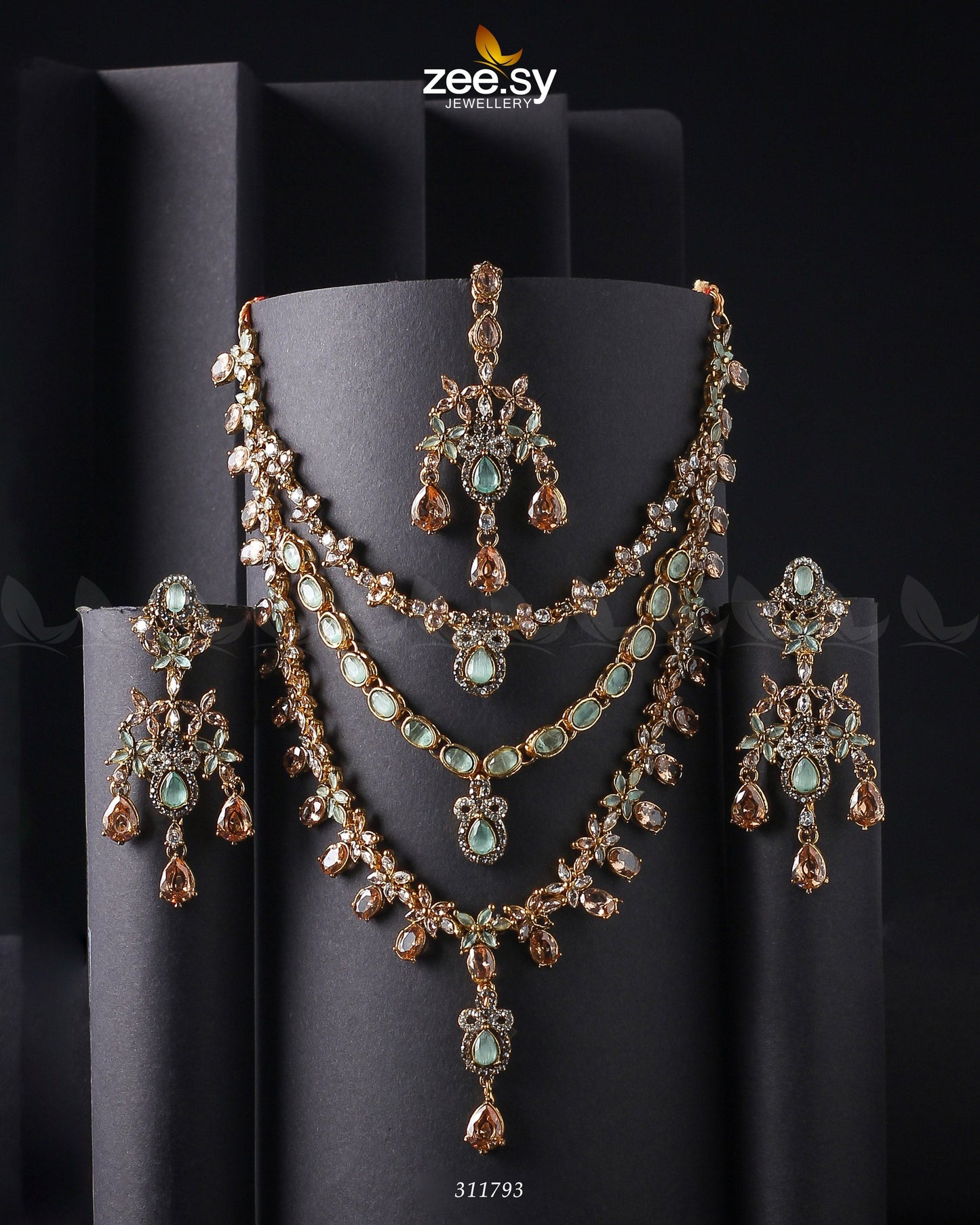 Sonya's Necklace Set Golden Mint Green