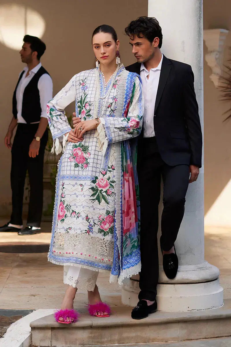 Mushq | Te Amo Luxury Lawn 24 | BELLA BELLEZA - Pakistani Designer Dress - by Mushq | Type: Luxury - 100% Original at Saira Sultan