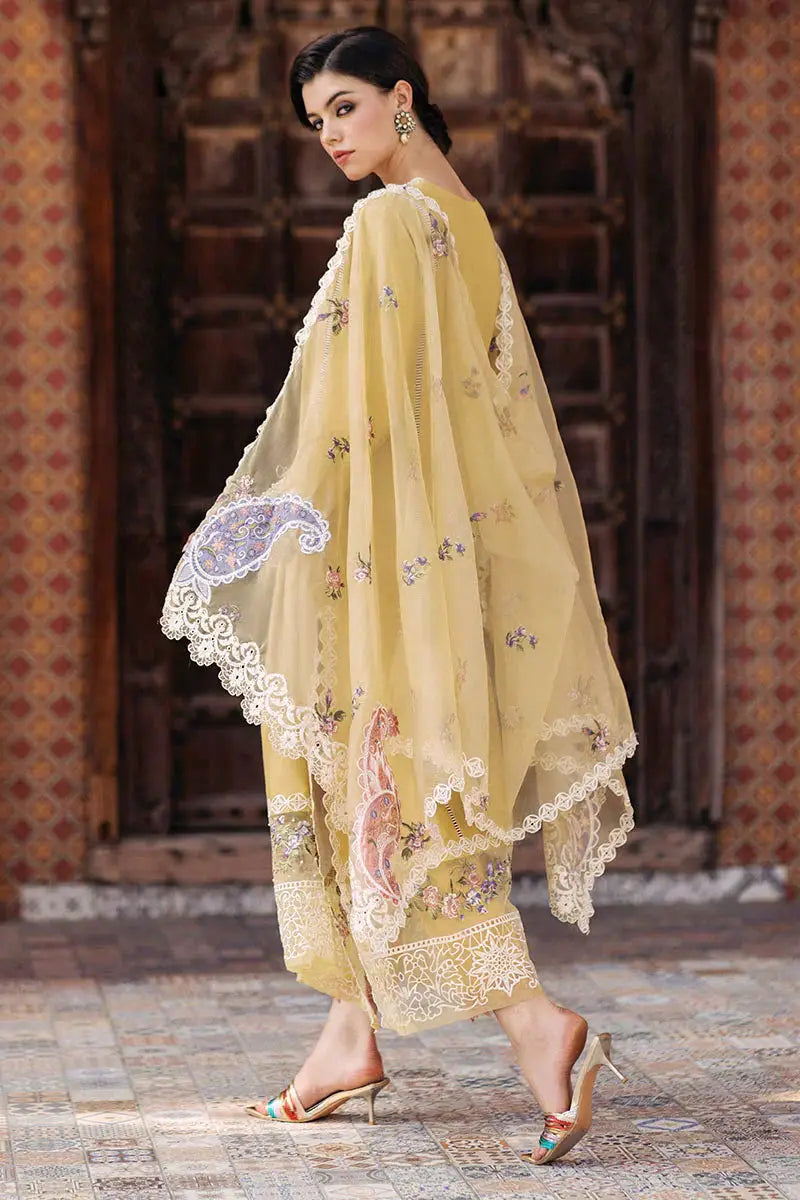 Mushq | Tehreem Luxury Pret 24 | GOLDEN GLIMMER - Pakistani Designer Dress - by Mushq | Type: Luxury - 100% Original at Saira Sultan