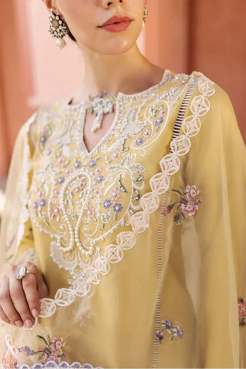 Mushq | Tehreem Luxury Pret 24 | GOLDEN GLIMMER - Pakistani Designer Dress - by Mushq | Type: Luxury - 100% Original at Saira Sultan