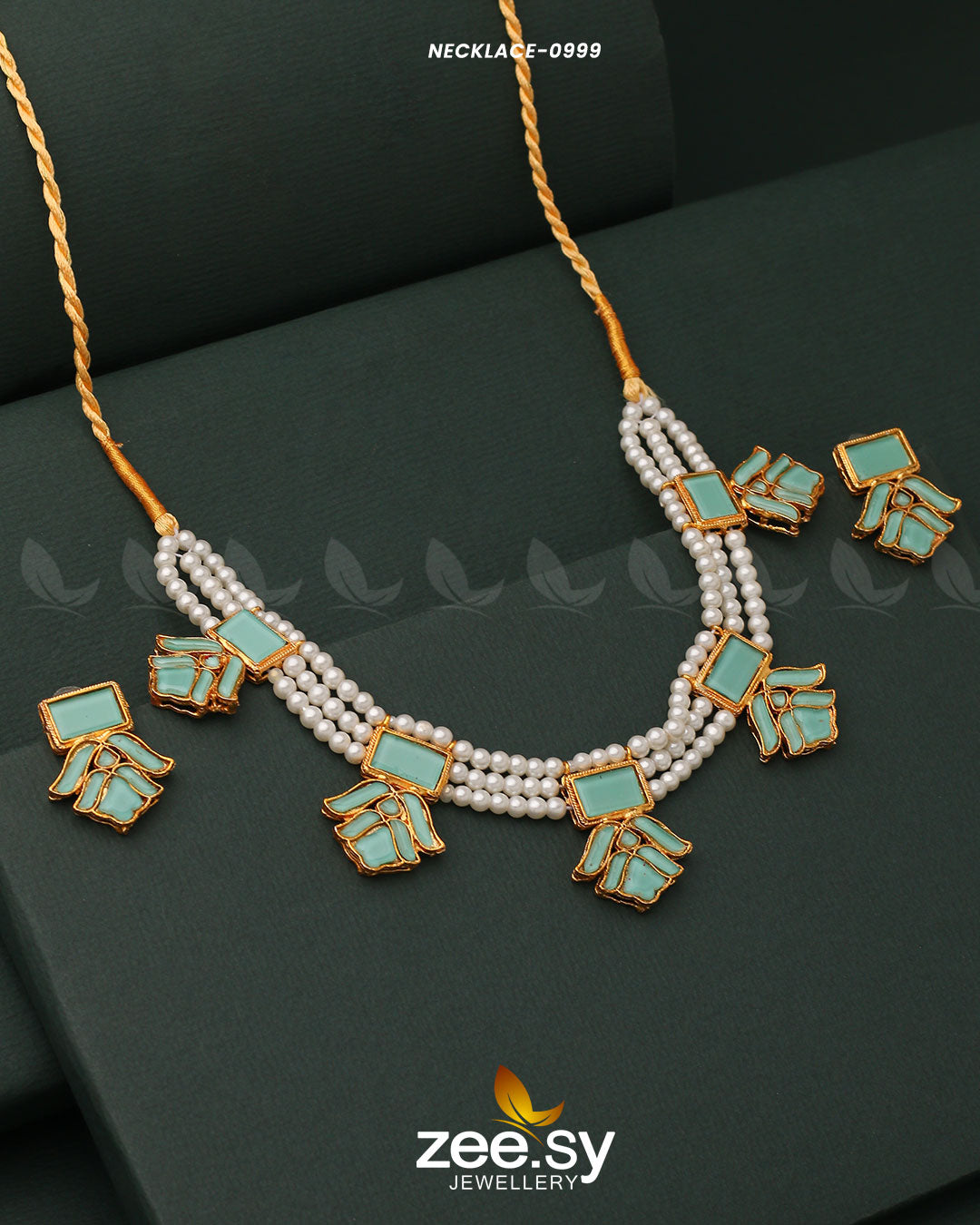 Necklace-0999 Mint Green