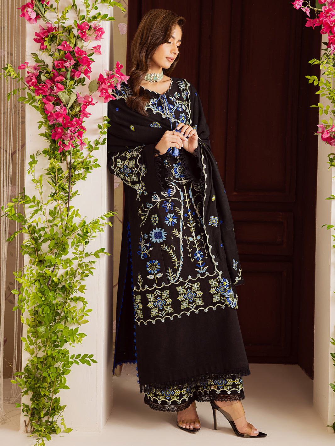 Mahnur | Nova Khaddar 25 | NK - 04 - Pakistani Designer Dress - by Mahnur - Type : Ladies Clothes - 100% Original at Saira Sultan