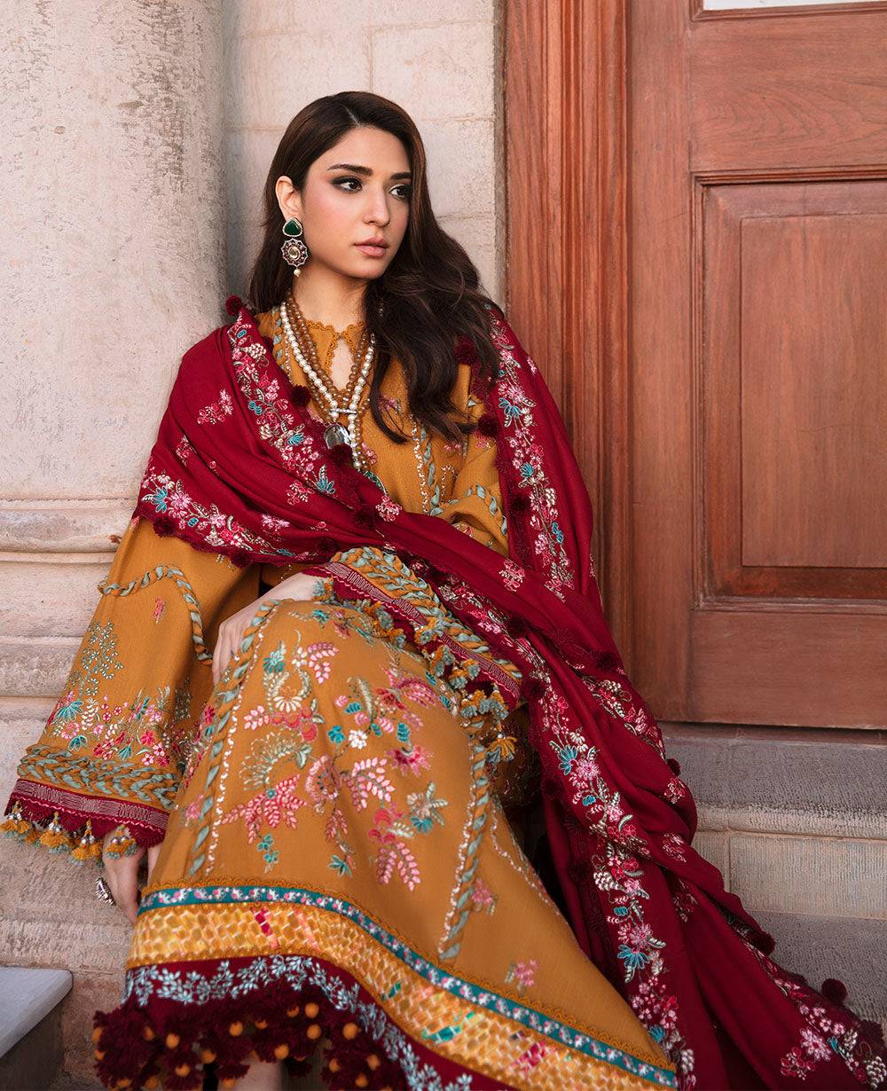 Republic Womenswear | Noemei Luxury Collection | NWU23-D2-B - Pakistani Designer Dress - by Republic Womenswear | Type: Luxury - 100% Original at Saira Sultan