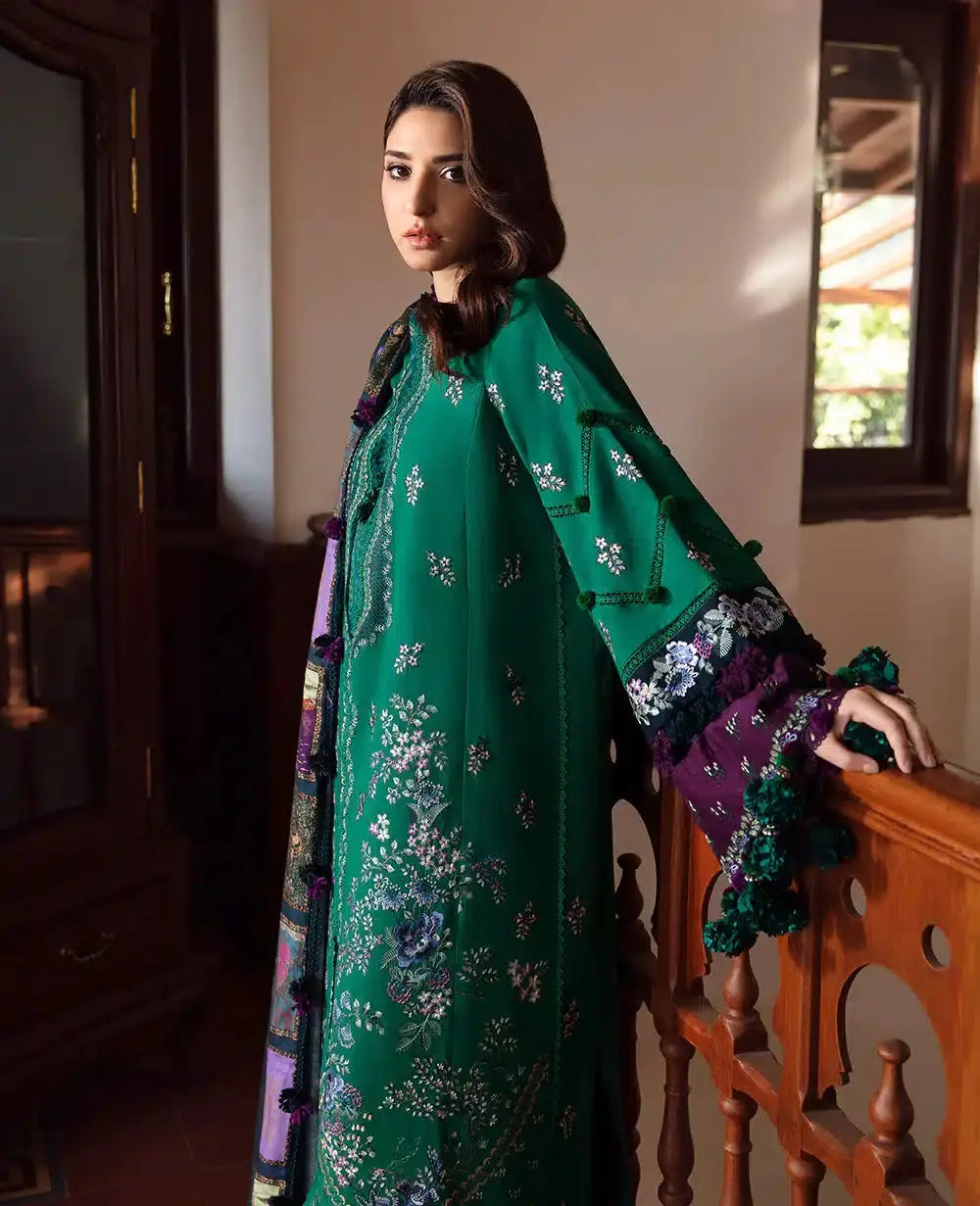 Republic Womenswear | Noemei Luxury Shawl 23 | NWU23-D3-A - Pakistani Designer Dress - by Republic Womenswear | Type: Luxury - 100% Original at Saira Sultan