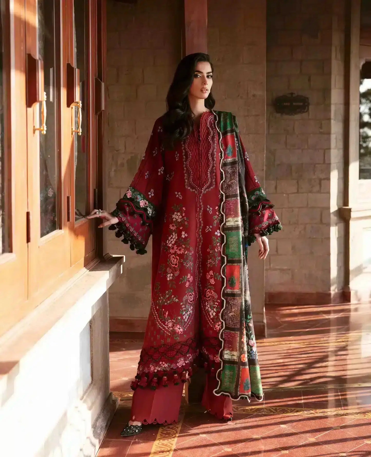 Republic Womenswear | Noemei Luxury Shawl 23 | NWU23-D3-B - Pakistani Designer Dress - by Republic Womenswear | Type: Luxury - 100% Original at Saira Sultan