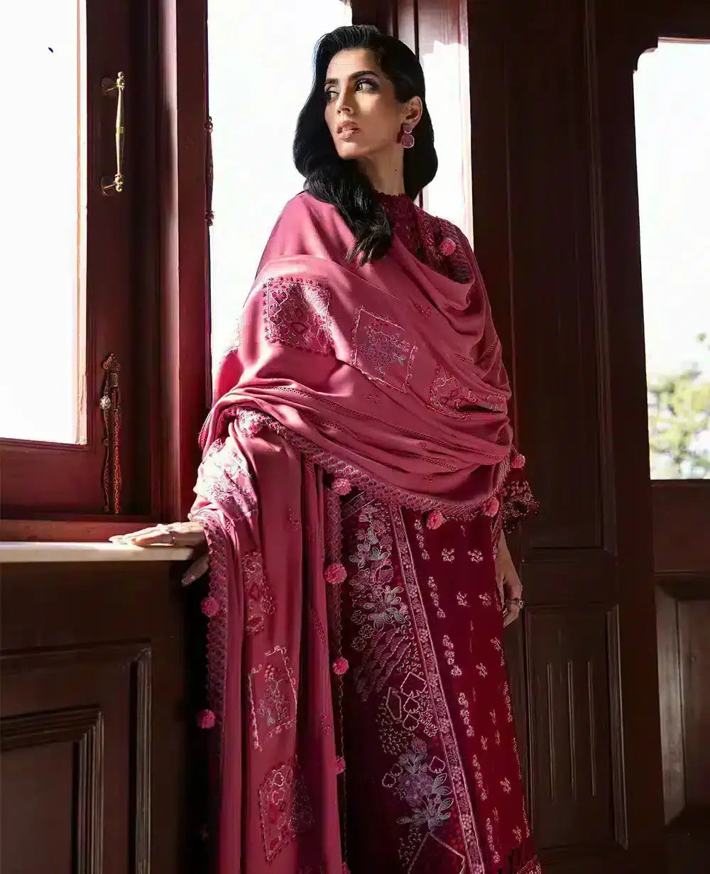 Republic Womenswear | Noemei Luxury Shawl 23 | NWU23-D4-A - Pakistani Designer Dress - by Republic Womenswear | Type: Luxury - 100% Original at Saira Sultan