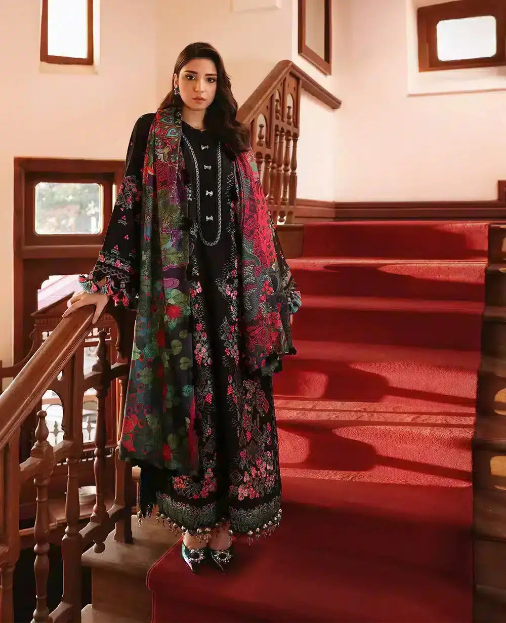 Republic Womenswear | Noemei Luxury Shawl 23 | NWU23-D6-A - Pakistani Designer Dress - by Republic Womenswear | Type: Luxury - 100% Original at Saira Sultan
