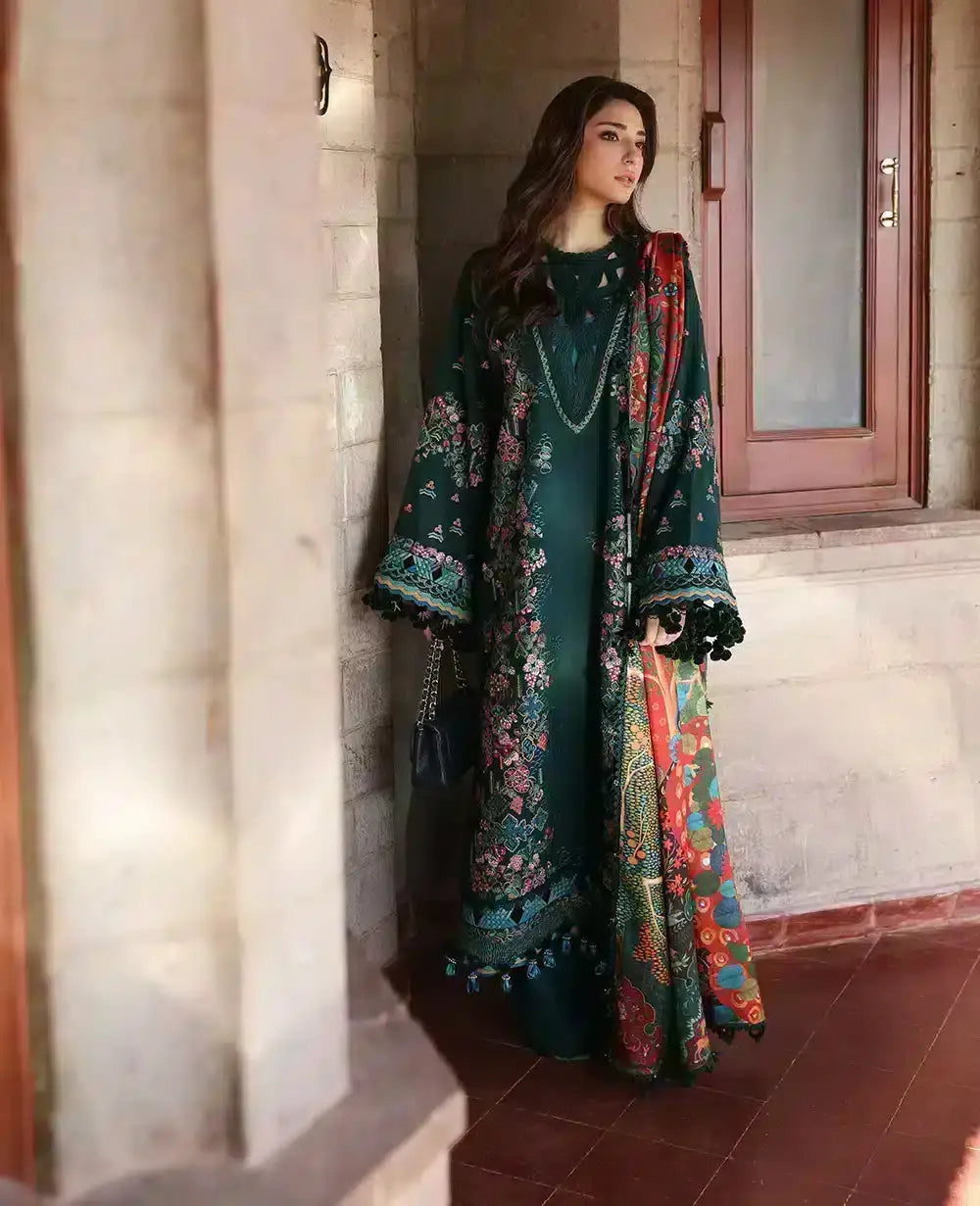 Republic Womenswear | Noemei Luxury Shawl 23 | NWU23-D6-B - Pakistani Designer Dress - by Republic Womenswear | Type: Luxury - 100% Original at Saira Sultan
