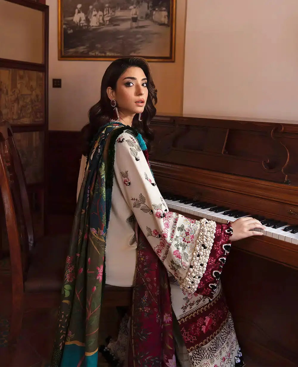 Republic Womenswear | Noemei Luxury Shawl 23 | NWU23-D8-B - Pakistani Designer Dress - by Republic Womenswear | Type: Luxury - 100% Original at Saira Sultan