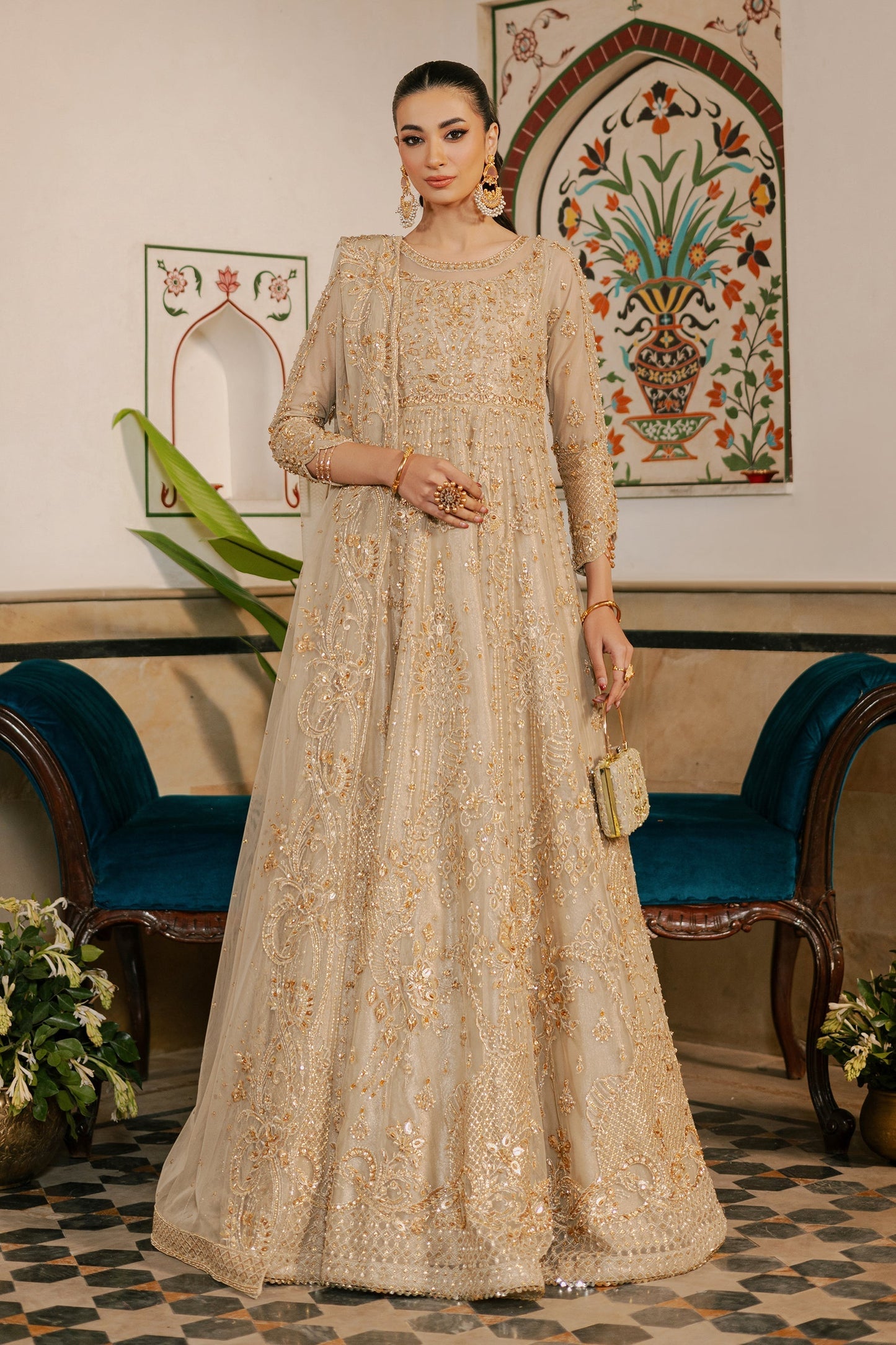 Naqshi | Ghar Ki Shadi | Maneha L Champagne Hue Net