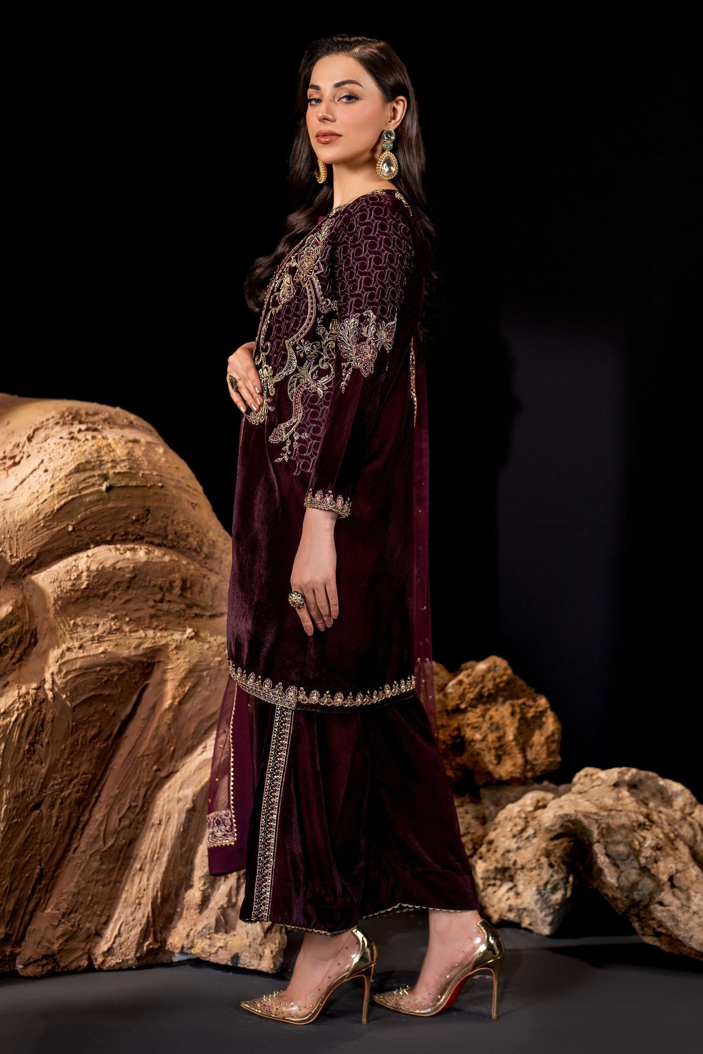 Naqshi | Makhmal 24 | Qandeel - Pakistani Designer Dress - by Naqshi | Type: Ladies Clothes - 100% Original at Saira Sultan