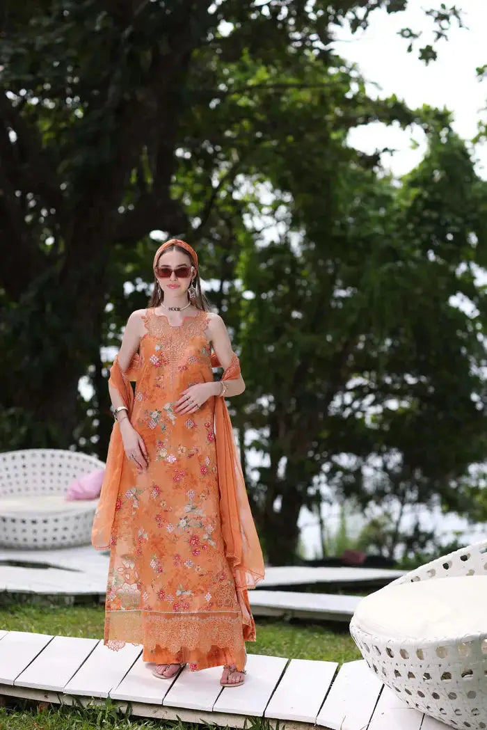Noor by Saadia Asad | Luxe Printkari 24 | D4-A - Pakistani Designer Dress - by Noor by Saadia Asad | Type: Luxury - 100% Original at Saira Sultan