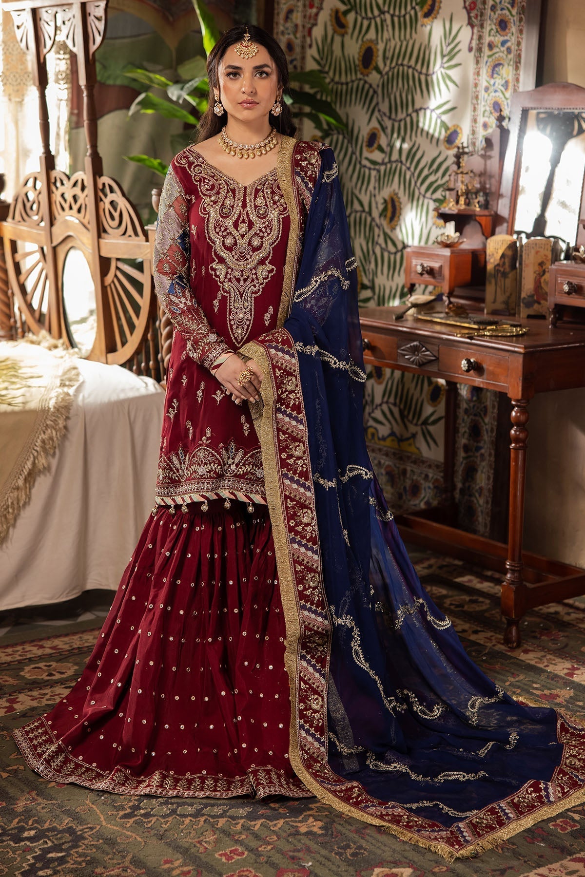 Nureh | Alfaaz Formals | NL-76 SHEHRBANO XS Deep Red Chiffon