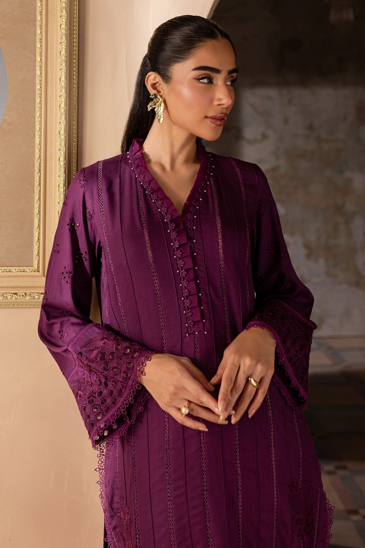 Nureh | Shades of Winter | NP-577 M Plum Marina