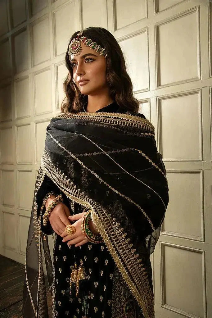 Sobia Nazir | Nur Wedding Formals 23 | Des 04 - Pakistani Designer Dress - by Sobia Nazir | Type: Bridal - 100% Original at Saira Sultan