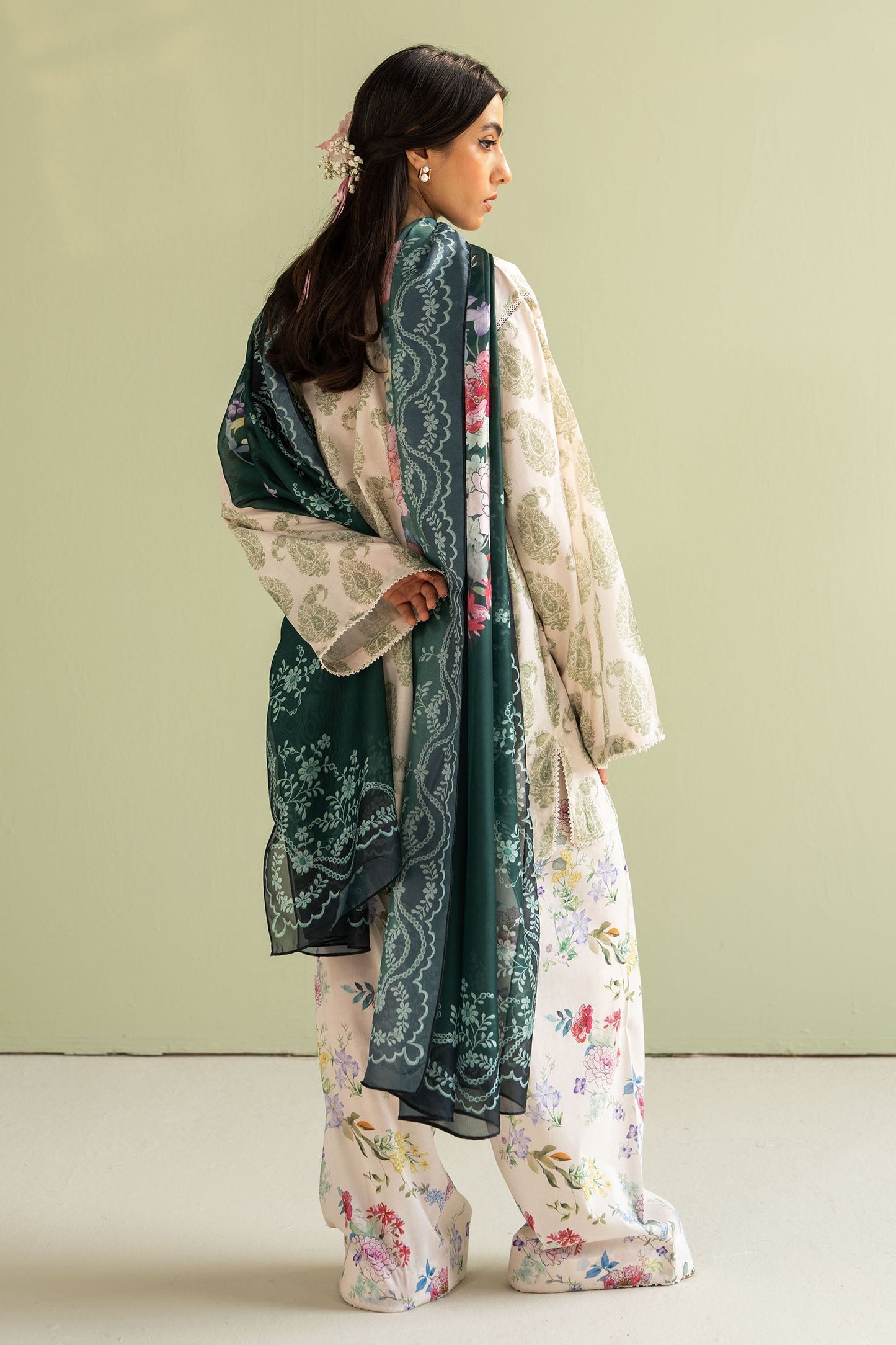 Zara Shahjahan | Coco Prints 25 | Paisley-6B S Off White Lawn