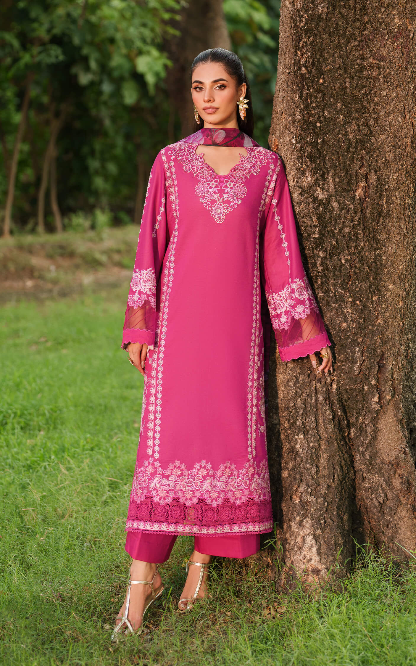 Asifa and Nabeel | Eden Cambric 25 | Pink Reverie ECU25-06 - Pakistani Designer Dress - by Asifa and Nabeel - Type : Ladies Clothes - 100% Original at Saira Sultan
