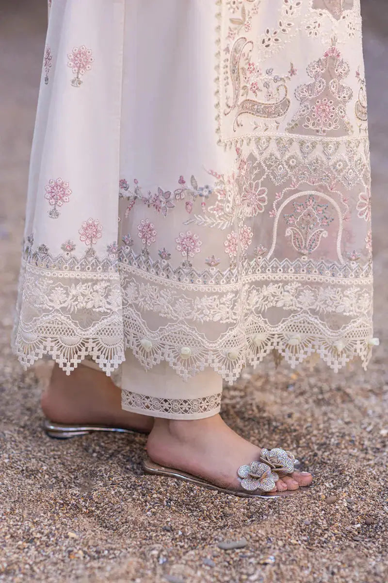 Qalamkar | Sahil Kinare Luxury Lawn | FP-13 MELEK - Pakistani Designer Dress - by Qalamkar | Type: Luxury - 100% Original at Saira Sultan
