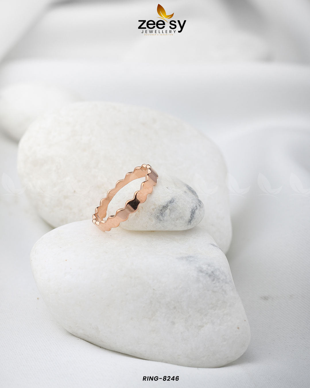 Bee My Love Ring-8246 Rose Gold