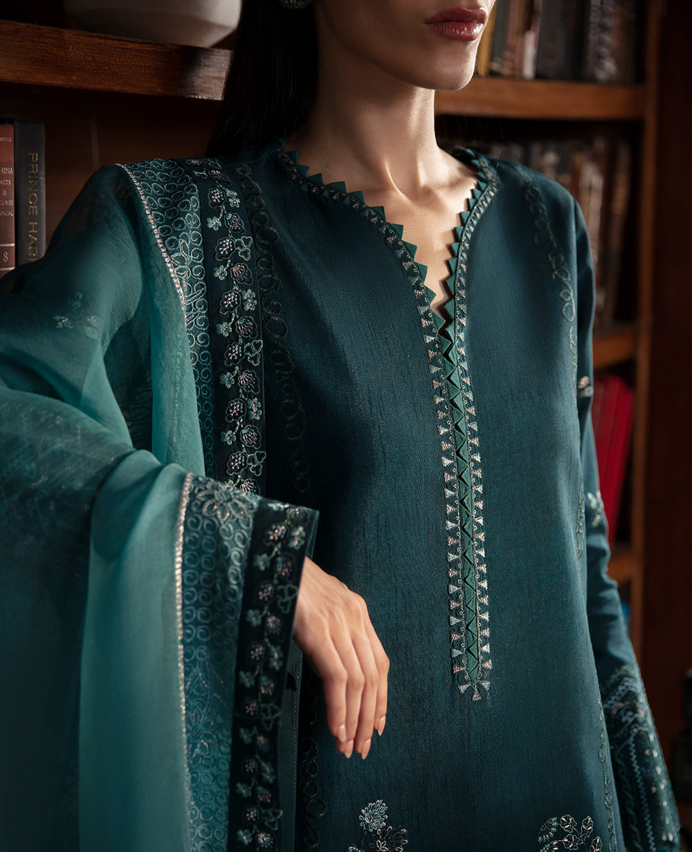 Republic Womenswear | Premium Pret 25 | RPP-03 (Coeur) L Dark Teal Blue Raw Silk
