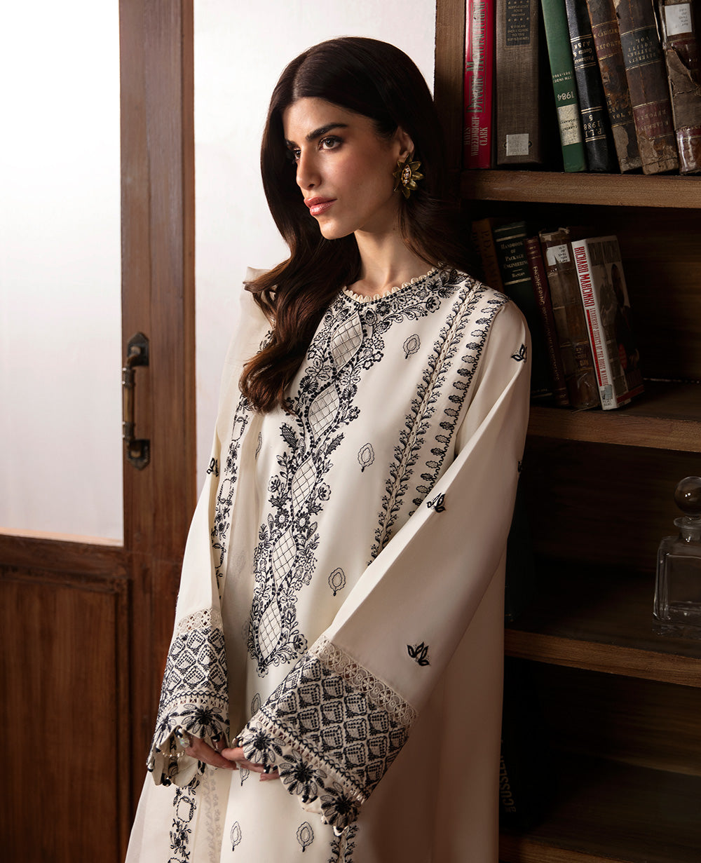 Republic Womenswear | Premium Pret 25 | RPP-07 (Gigi) XL Ivory Grip