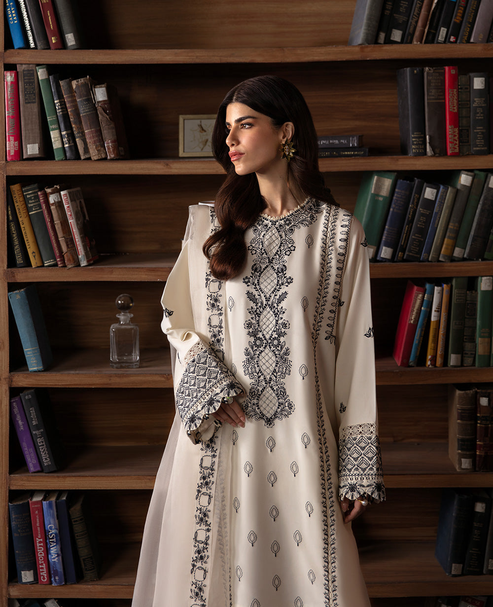 Republic Womenswear | Premium Pret 25 | RPP-07 (Gigi) M Ivory Grip