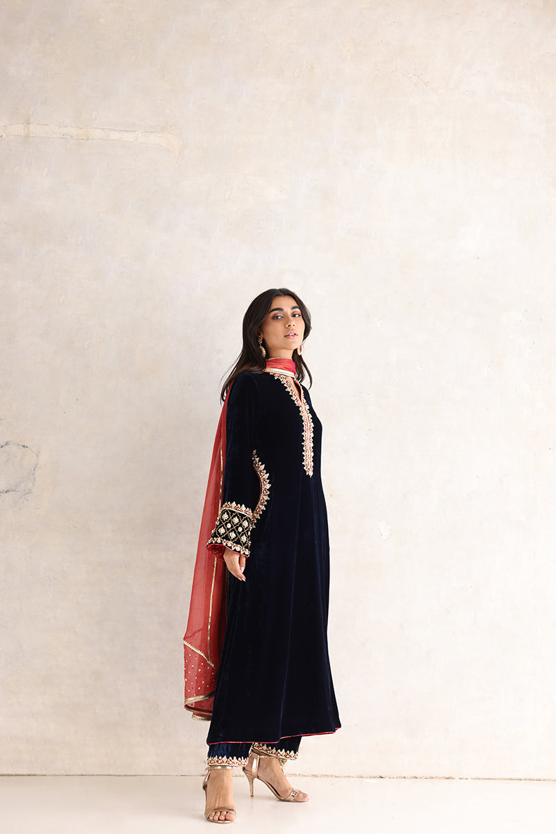Sana Abbas | Velvet Formals | RAINA S Midnight Blue Velvet