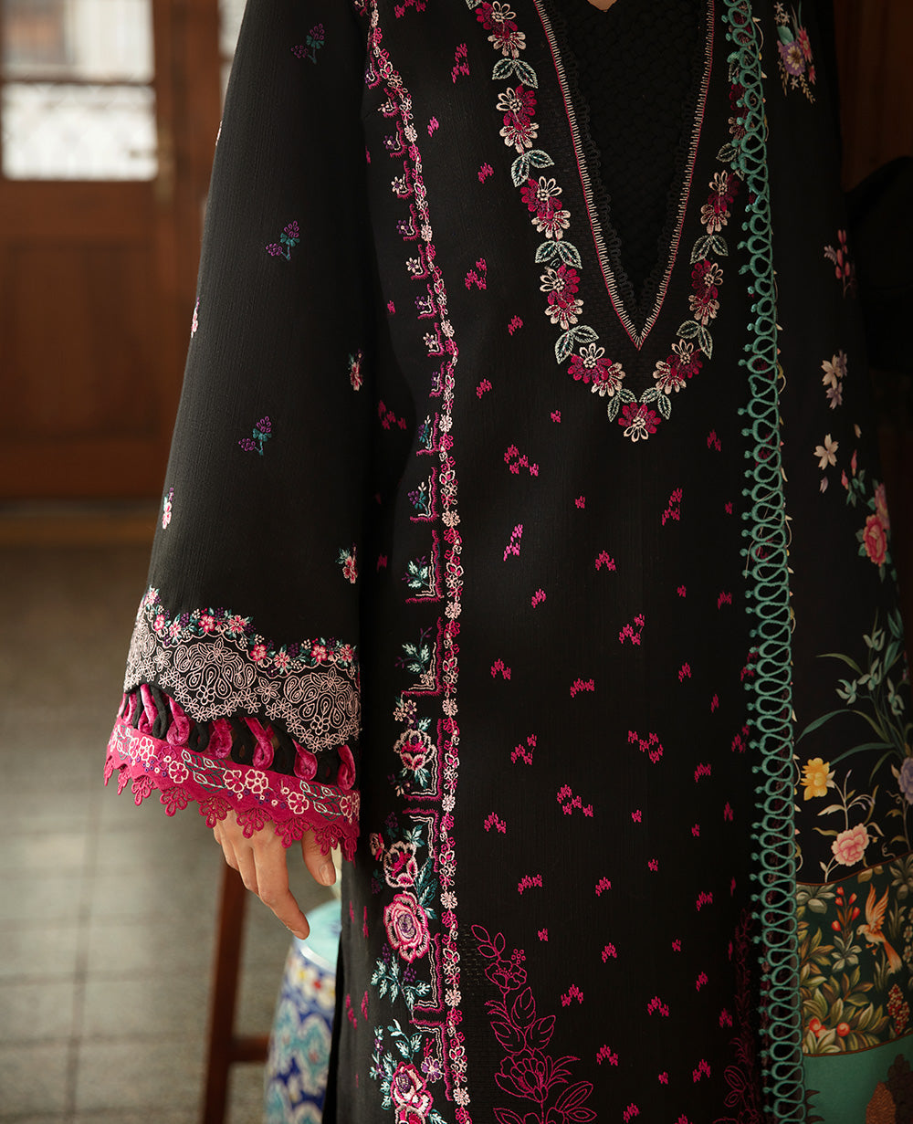 Republic Womenswear | Rosalee Winter 24 | D10 (Kian) XL Black Khaddar