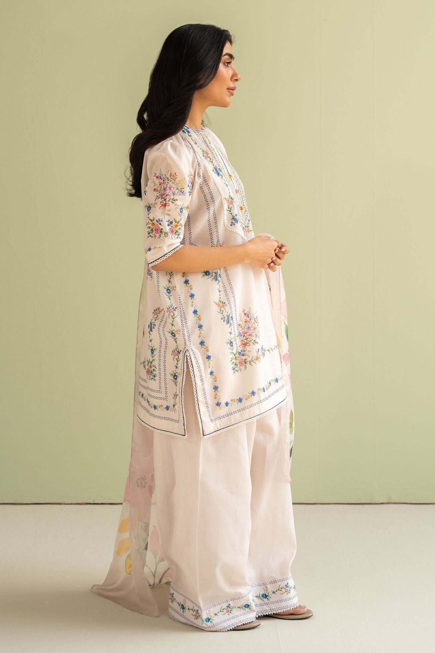 Zara Shahjahan | Coco Prints 25 | Ria-3A L Off White Lawn