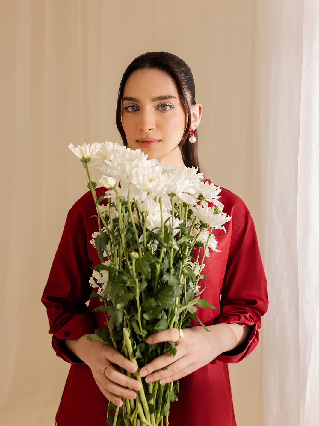 Mahnur | Petal Whispers Lawn Pret | Roselle XL Deep Red Lawn