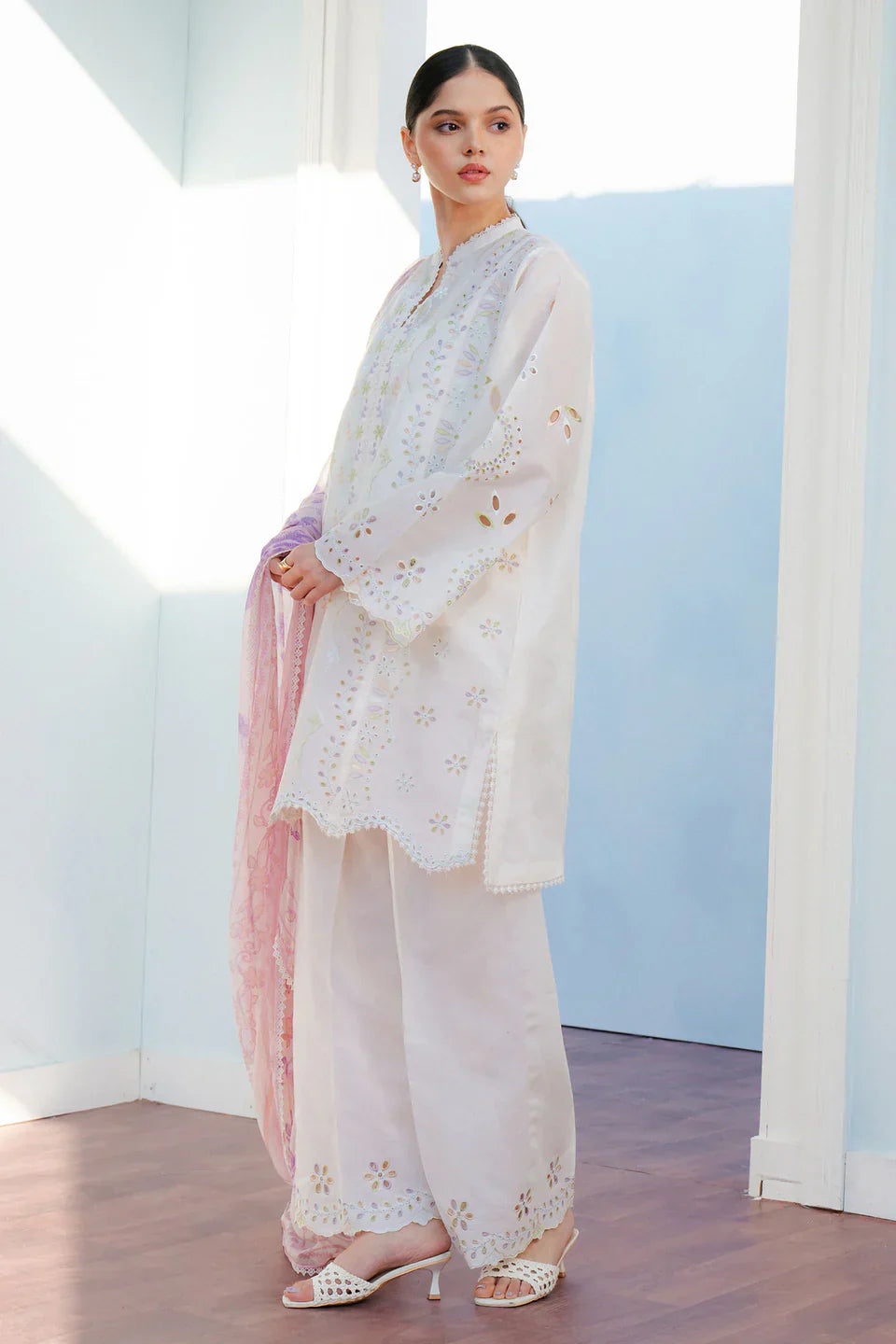 Zara Shahjahan | Coco Lawn 25 | SILAS-5B L White Lawn