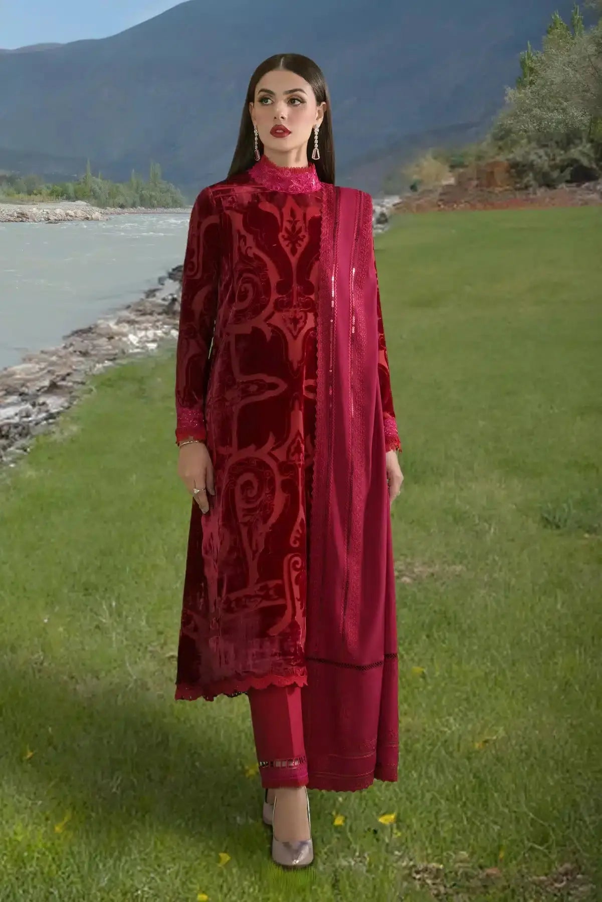 Sable Vogue | Winter 23 | 04 - Pakistani Designer Dress - by Sable Vogue | Type: Luxury - 100% Original at Saira Sultan