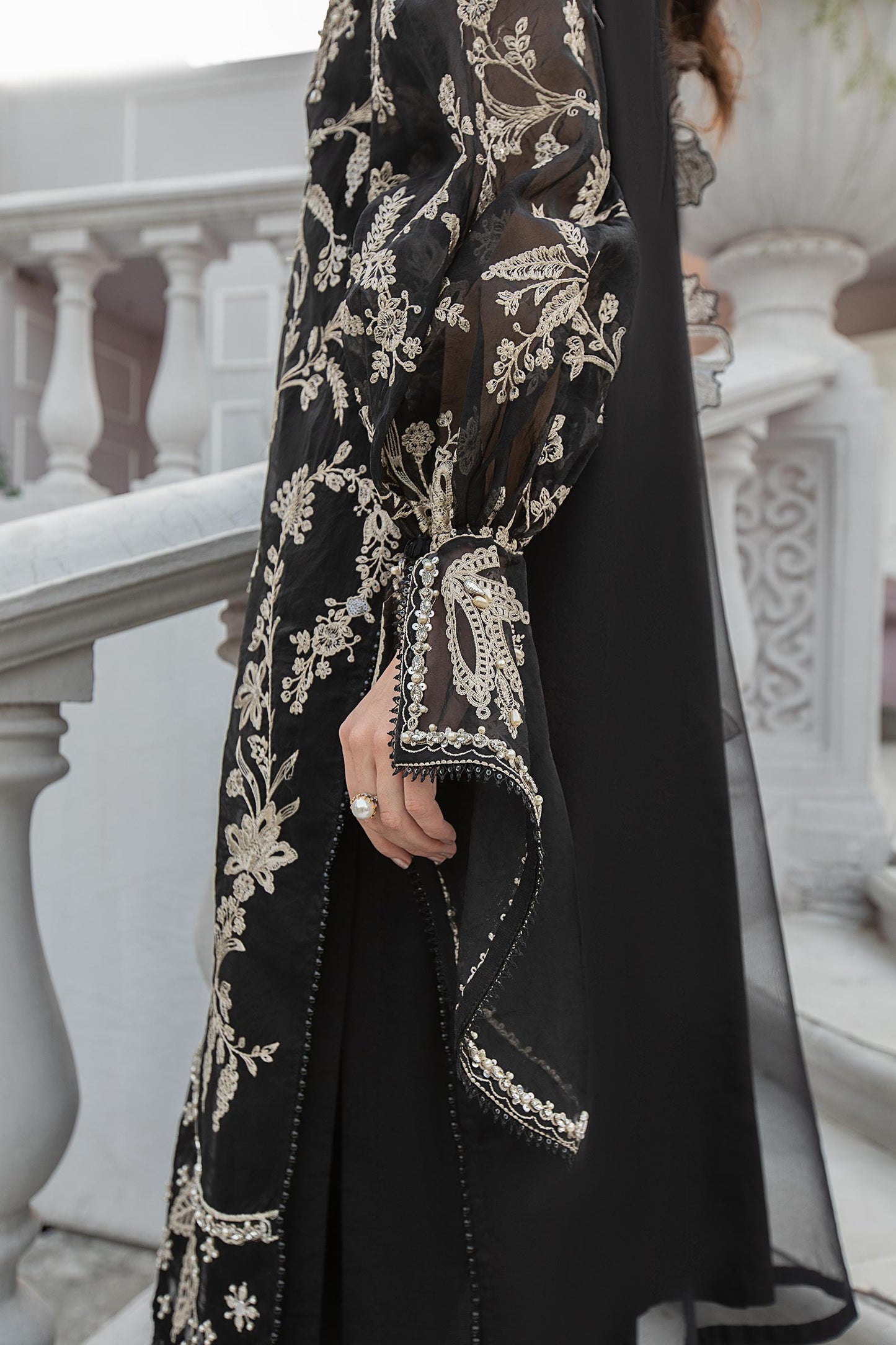 Maira B | Ready to Wear | SF-EA23-28R1 XL Black