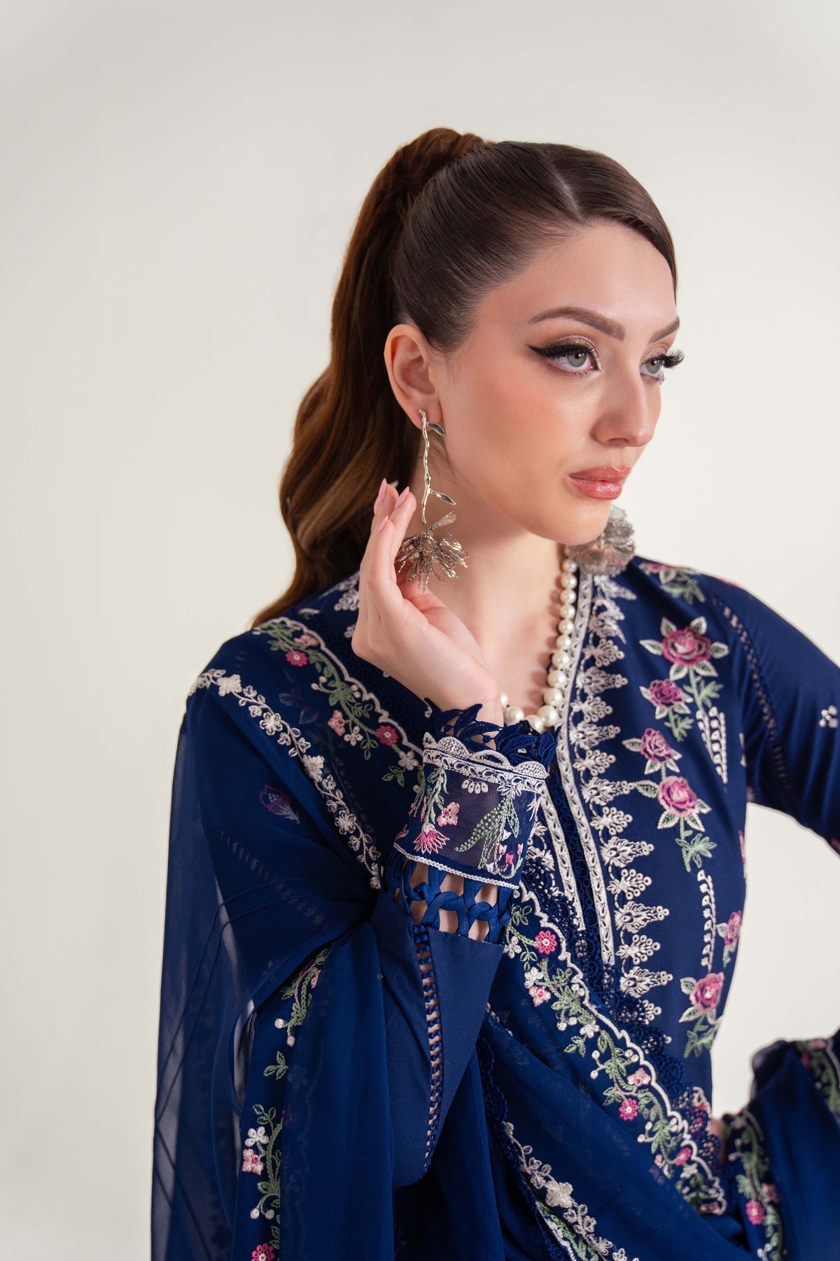 Sable Vogue | Luxury Lawn 25 | SL-07-25-V2 L Navy Blue Lawn
