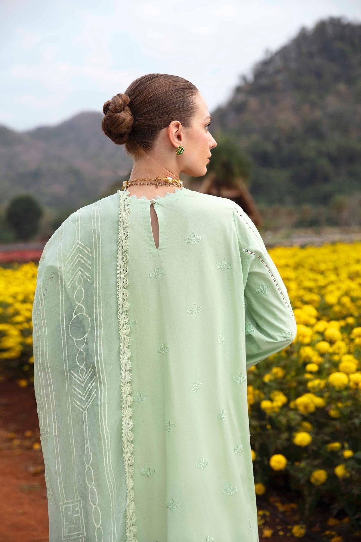 Sable Vogue | Luxury Lawn 24 | Nisa - Pakistani Designer Dress - by Sable Vogue | Type: Luxury - 100% Original at Saira Sultan